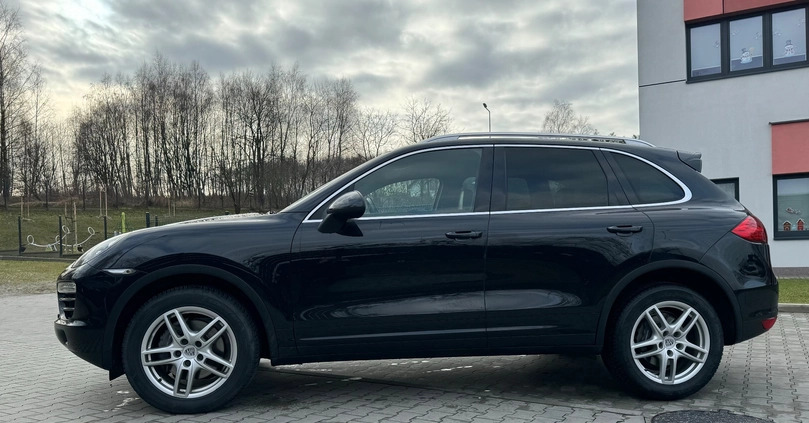 Porsche Cayenne cena 89900 przebieg: 218000, rok produkcji 2012 z Kraków małe 436